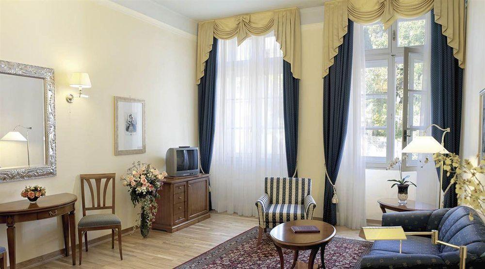 Grand Hotel Entourage - Palazzo Strassoldo Gorizia Rum bild