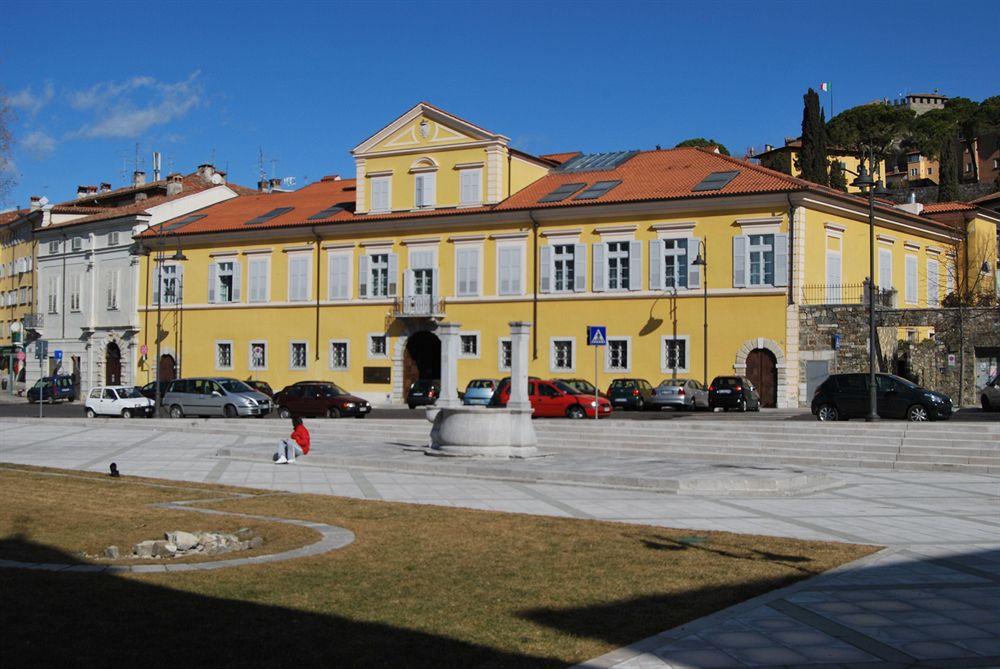 Grand Hotel Entourage - Palazzo Strassoldo Gorizia Exteriör bild