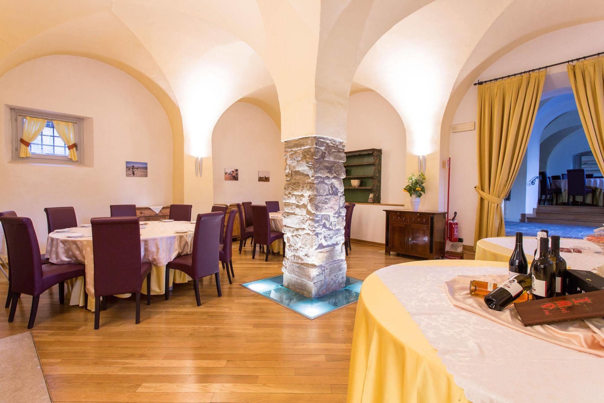 Grand Hotel Entourage - Palazzo Strassoldo Gorizia Exteriör bild